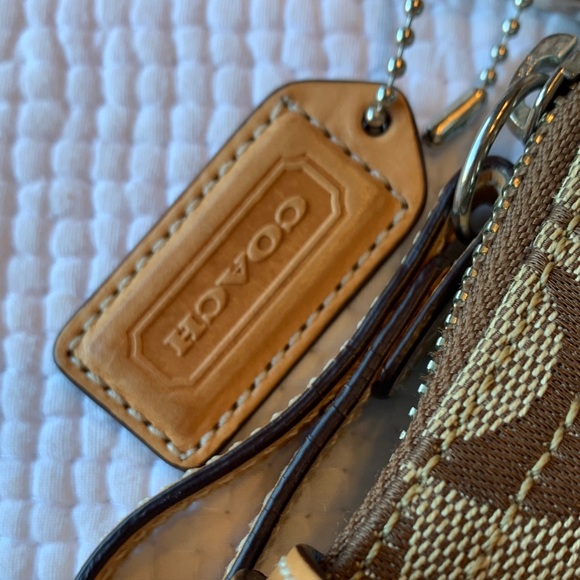Coach Brown and Tan Signature Shoulder Bag - Picture 5 of 16